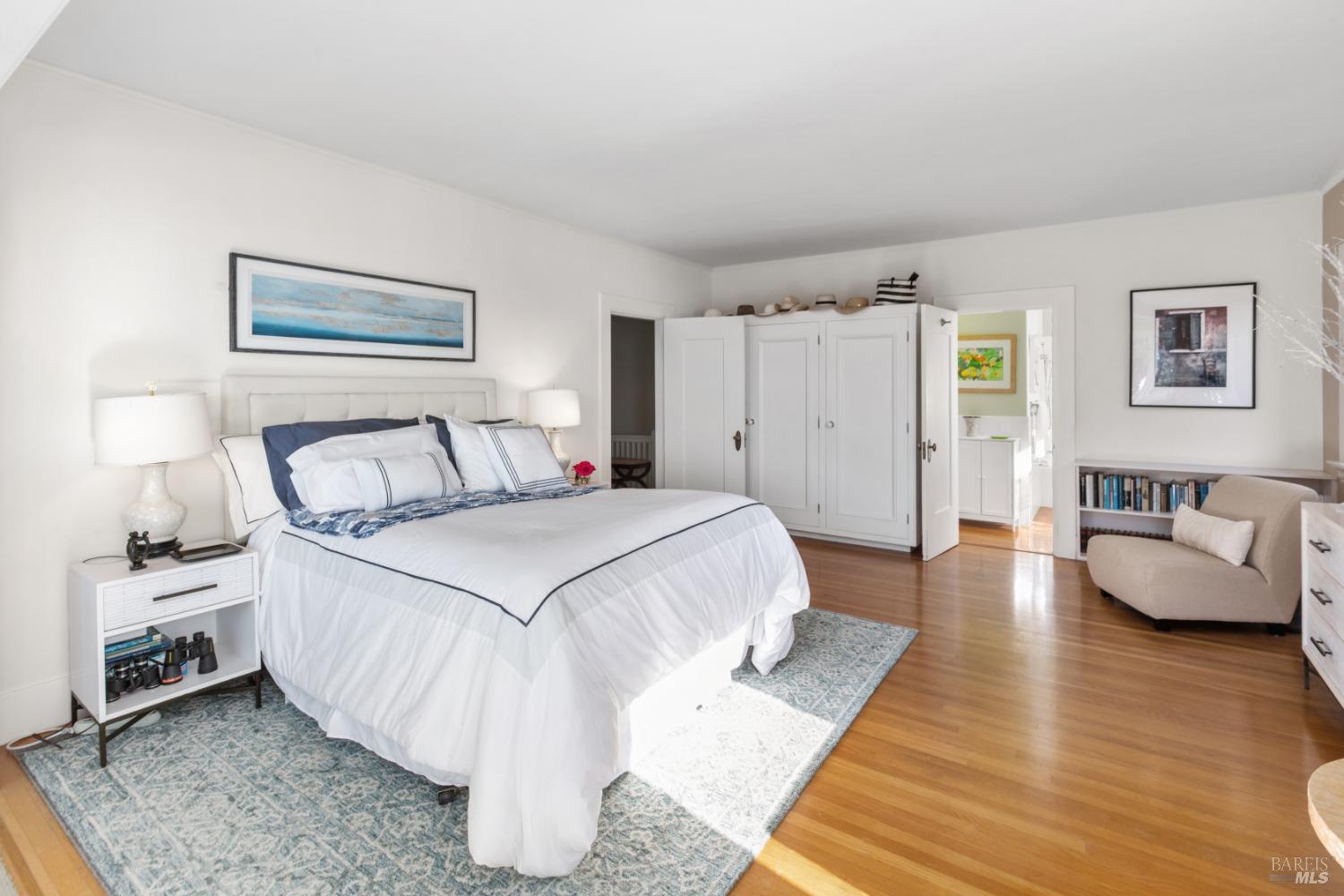 Detail Gallery Image 26 of 41 For 88 Central Ave, Sausalito,  CA 94965 - 3 Beds | 2/1 Baths