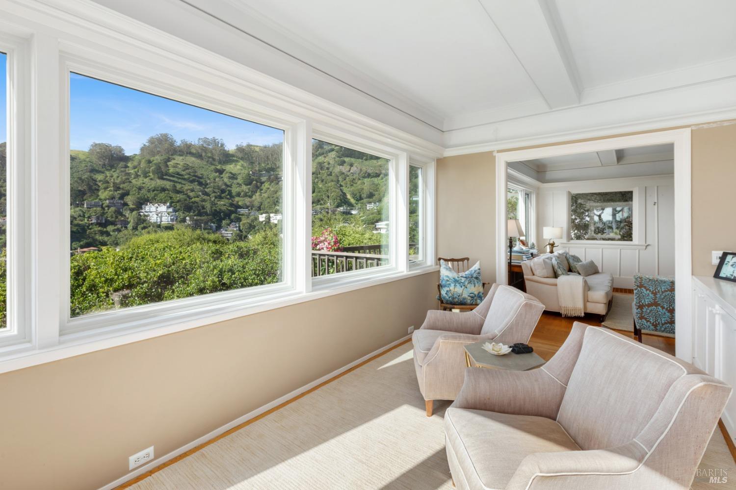 Detail Gallery Image 3 of 41 For 88 Central Ave, Sausalito,  CA 94965 - 3 Beds | 2/1 Baths