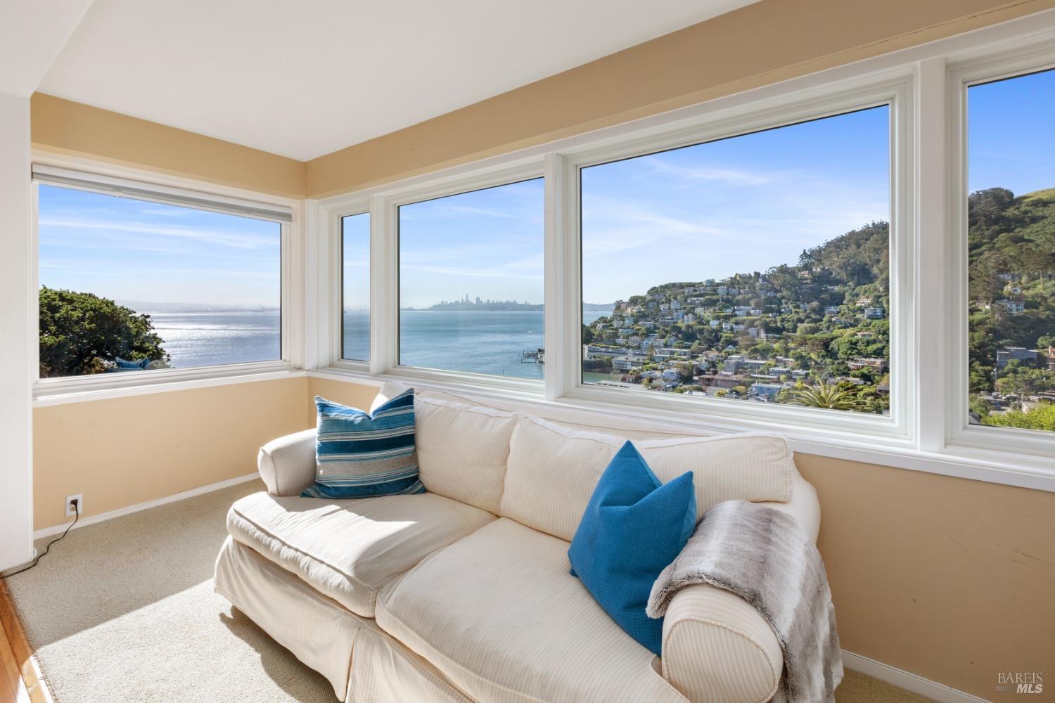 Detail Gallery Image 23 of 41 For 88 Central Ave, Sausalito,  CA 94965 - 3 Beds | 2/1 Baths