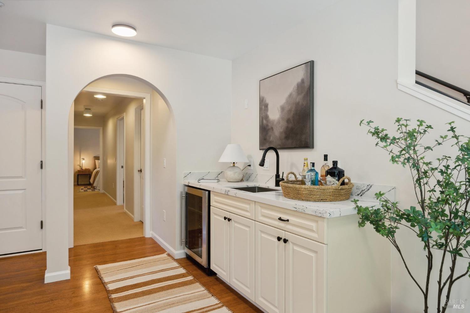 Detail Gallery Image 37 of 59 For 134 Laurel Ave, San Anselmo,  CA 94960 - 4 Beds | 2/1 Baths