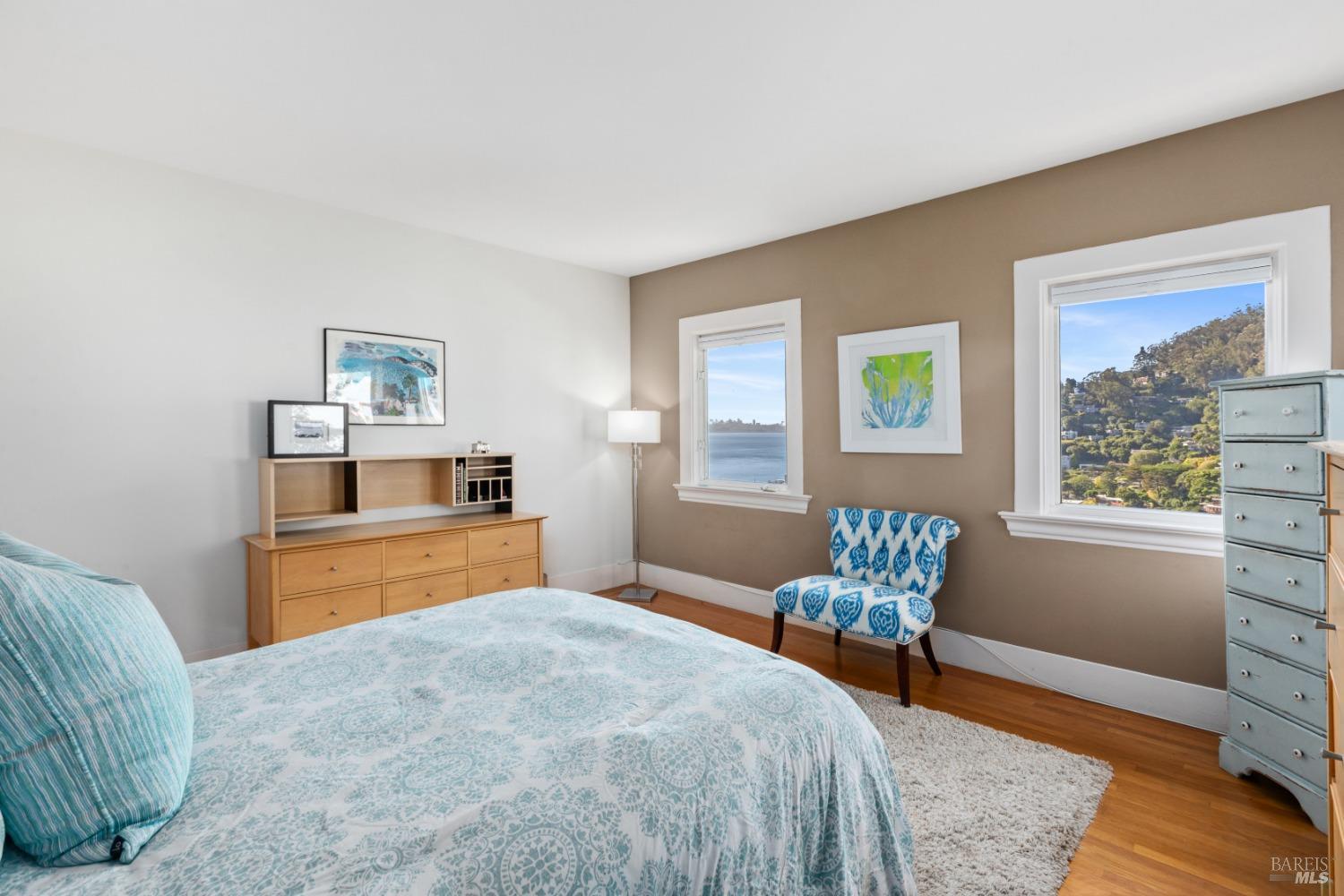 Detail Gallery Image 29 of 41 For 88 Central Ave, Sausalito,  CA 94965 - 3 Beds | 2/1 Baths