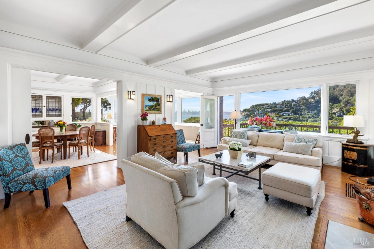 Detail Gallery Image 4 of 41 For 88 Central Ave, Sausalito,  CA 94965 - 3 Beds | 2/1 Baths