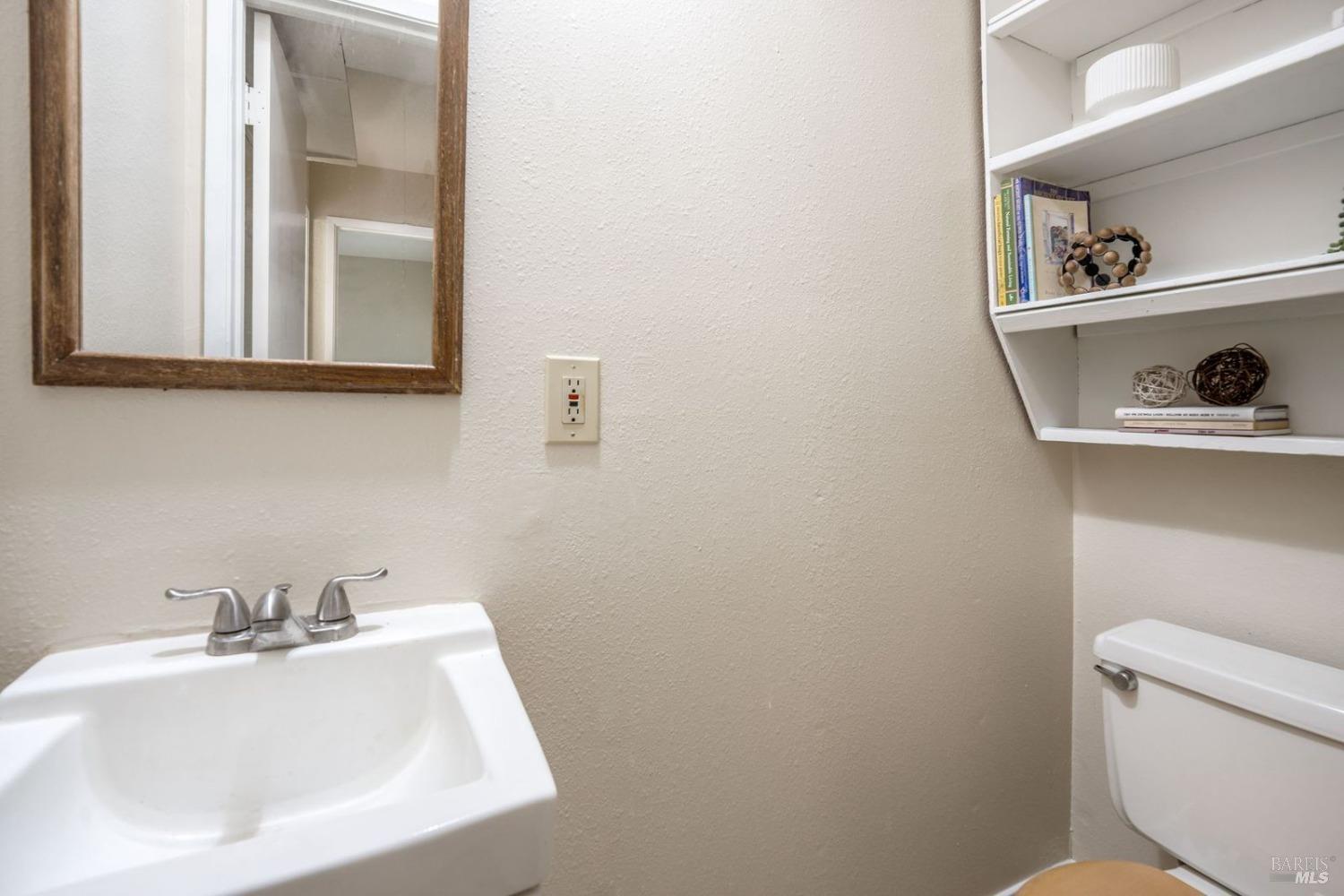 Detail Gallery Image 18 of 24 For 10861 Main St, Potter Valley,  CA 95469 - 4 Beds | 1/1 Baths