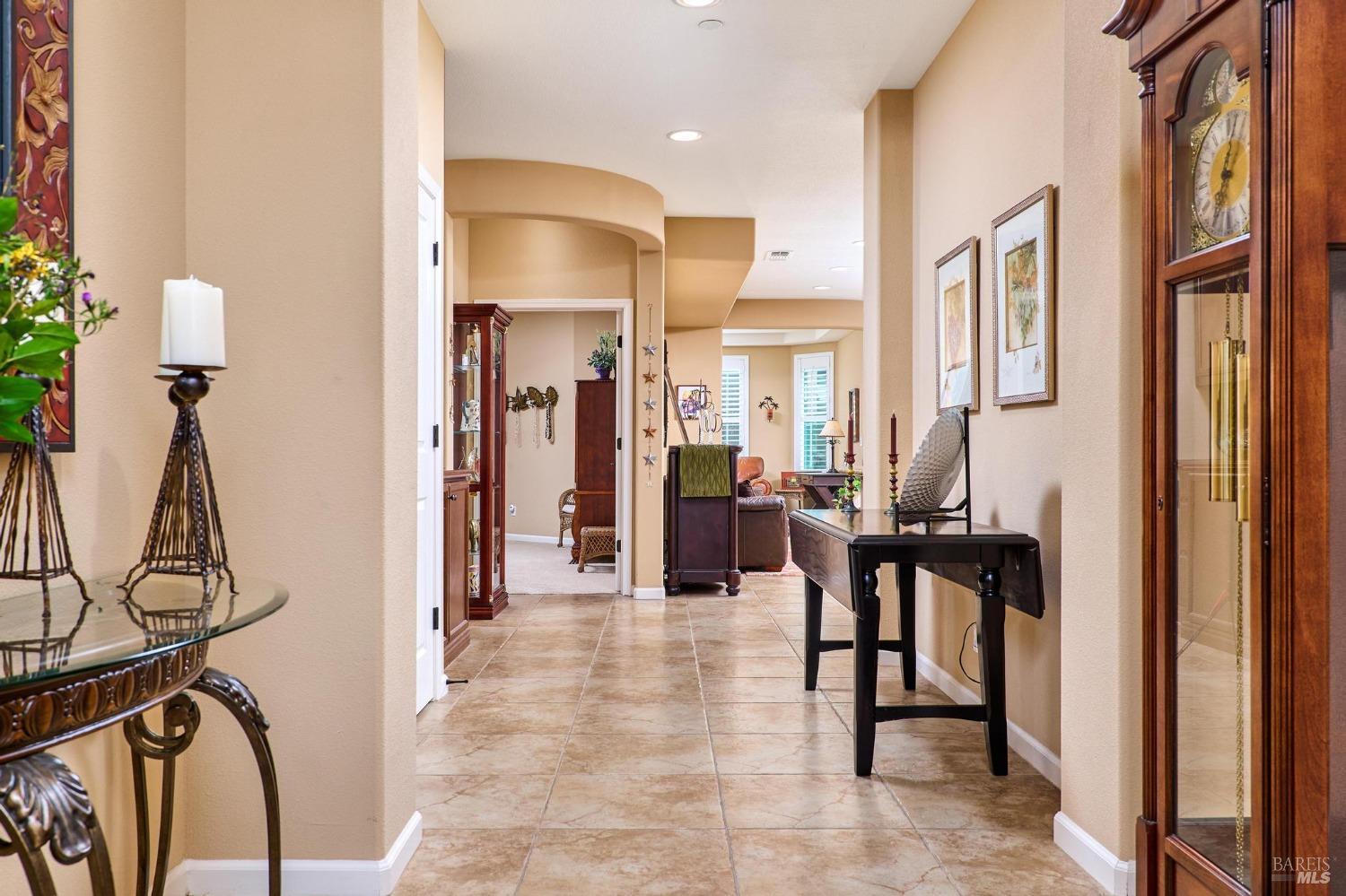 Detail Gallery Image 3 of 31 For 410 Three Rivers Way, Rio Vista,  CA 94571 - 2 Beds | 2 Baths