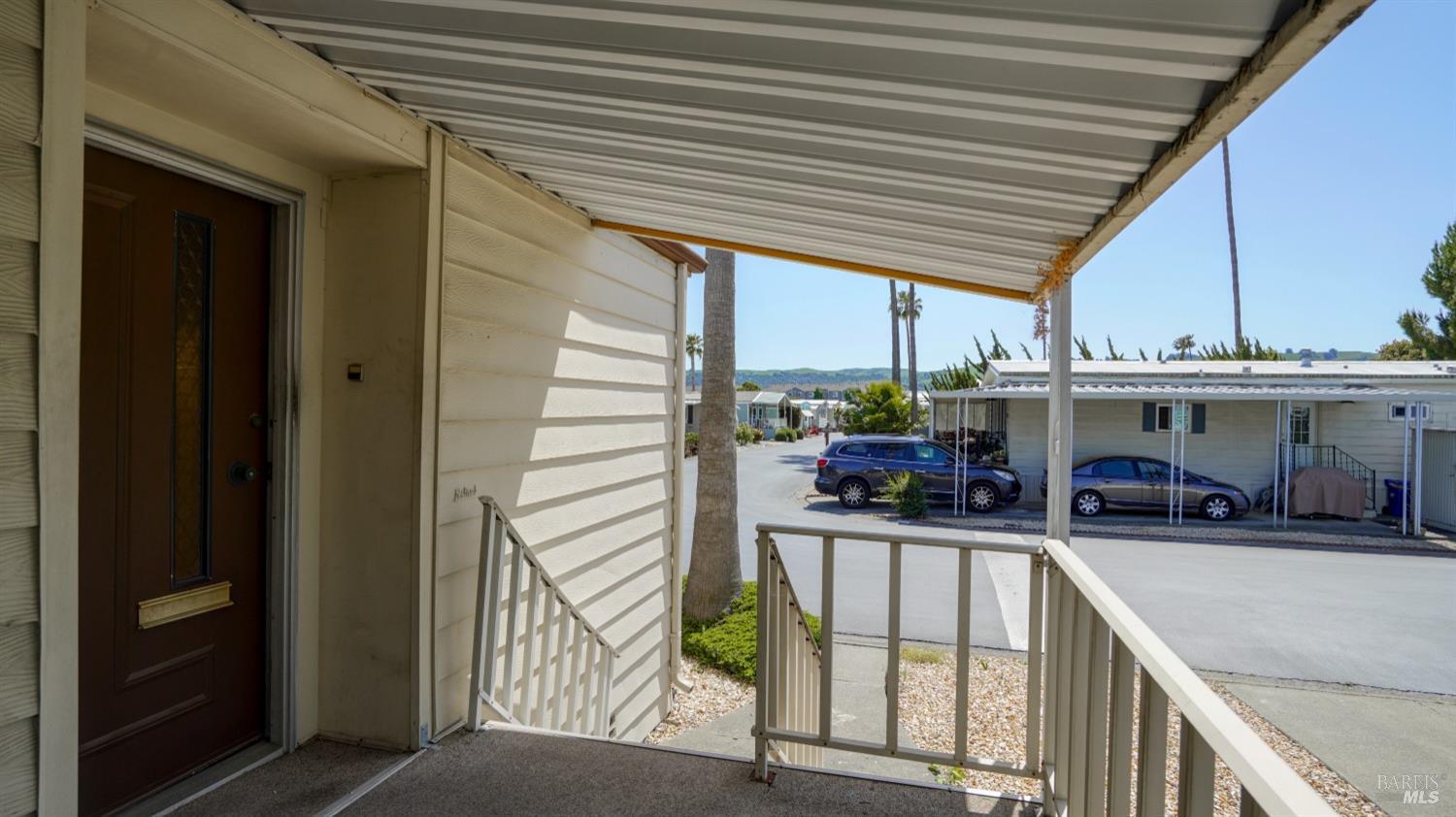 Detail Gallery Image 4 of 42 For 300 E H St 11, Benicia,  CA 95687 - 2 Beds | 2 Baths