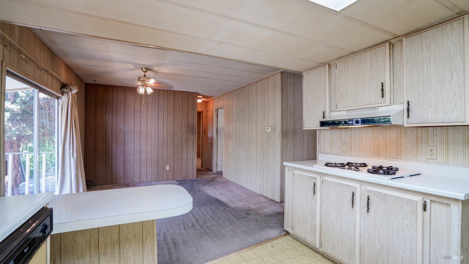 Detail Gallery Image 20 of 42 For 300 E H St 11, Benicia,  CA 95687 - 2 Beds | 2 Baths