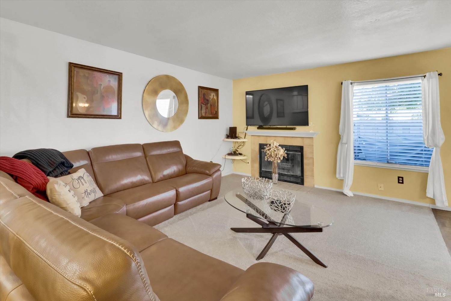 Detail Gallery Image 5 of 28 For 110 S Wildwood Unkn, Hercules,  CA 94547 - 2 Beds | 2/1 Baths