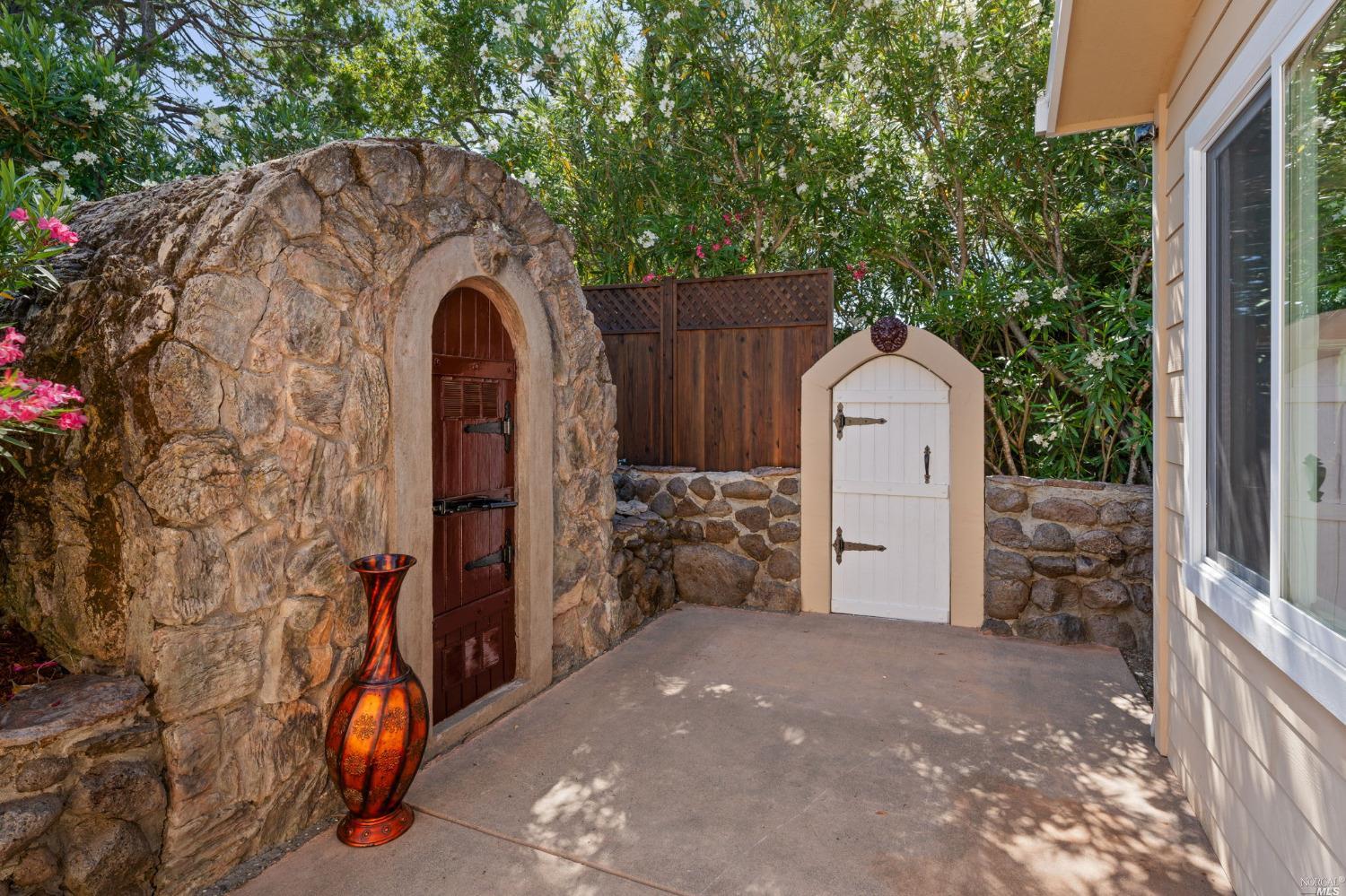 Detail Gallery Image 66 of 79 For 6064 Hyland Ridge Rd, Penngrove,  CA 94951 - 4 Beds | 4 Baths