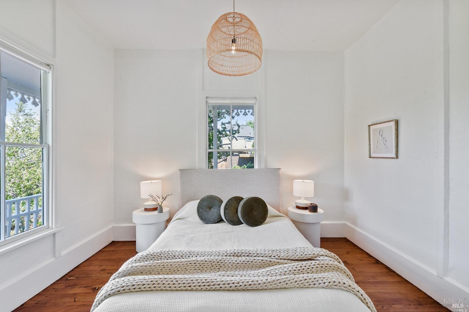 Detail Gallery Image 23 of 32 For 215 South St, Sausalito,  CA 94965 - 2 Beds | 1 Baths