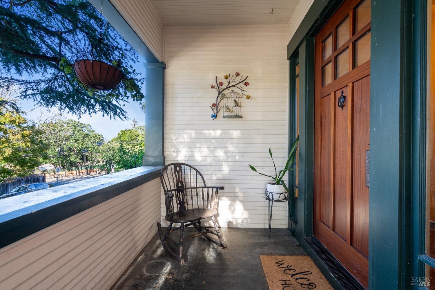 Detail Gallery Image 5 of 41 For 833 Carolina St, Vallejo,  CA 94590 - 2 Beds | 1/1 Baths