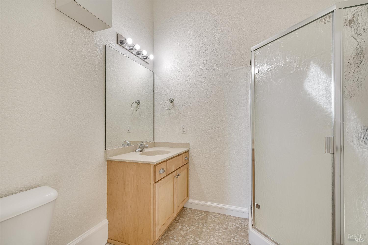 Detail Gallery Image 11 of 31 For 527 Mendocino Ave #F,  Santa Rosa,  CA 95401 - 1 Beds | 2 Baths