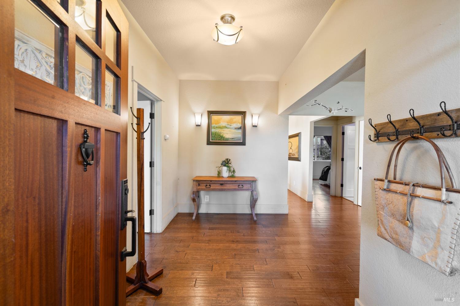 Detail Gallery Image 6 of 41 For 833 Carolina St, Vallejo,  CA 94590 - 2 Beds | 1/1 Baths