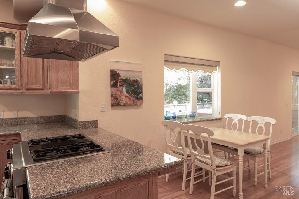 Detail Gallery Image 18 of 55 For 45851 Sunset Dr, Gualala,  CA 95445 - 3 Beds | 2/1 Baths