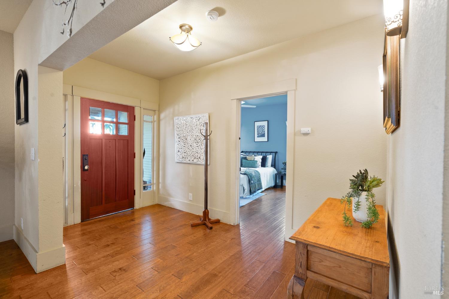 Detail Gallery Image 7 of 41 For 833 Carolina St, Vallejo,  CA 94590 - 2 Beds | 1/1 Baths