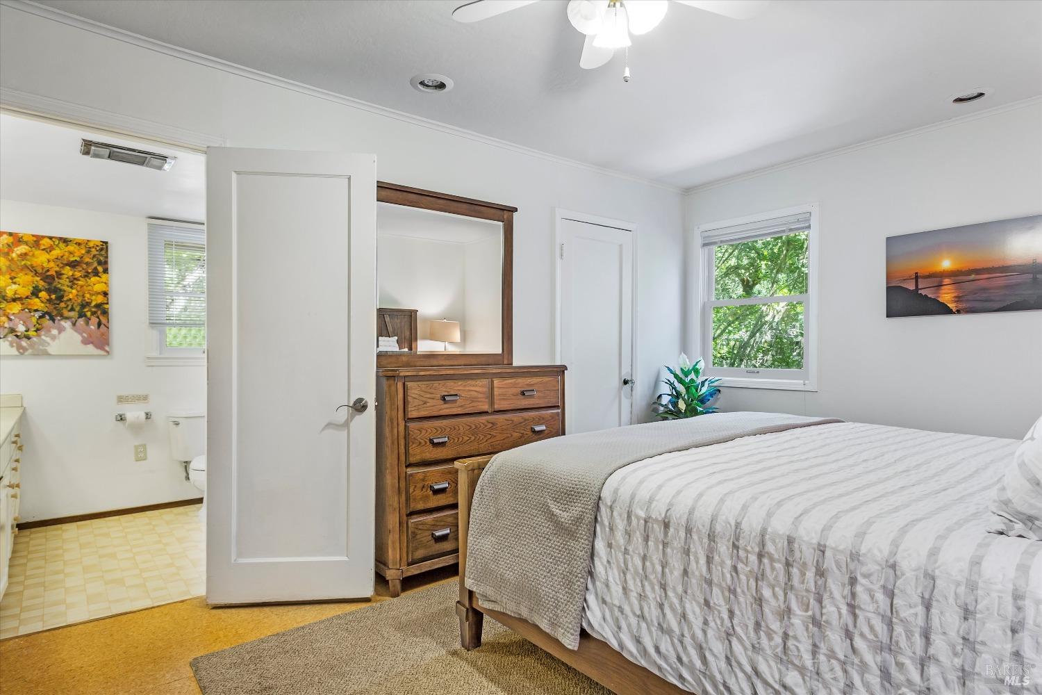 Detail Gallery Image 25 of 45 For 13502 Chalk Hill Rd, Healdsburg,  CA 95448 - 4 Beds | 3/1 Baths