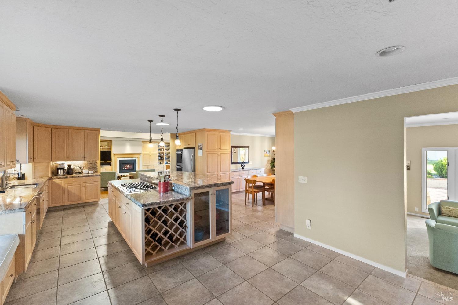 Detail Gallery Image 18 of 48 For 5193 Oak Meadow Dr, Santa Rosa,  CA 95401 - 3 Beds | 2/1 Baths