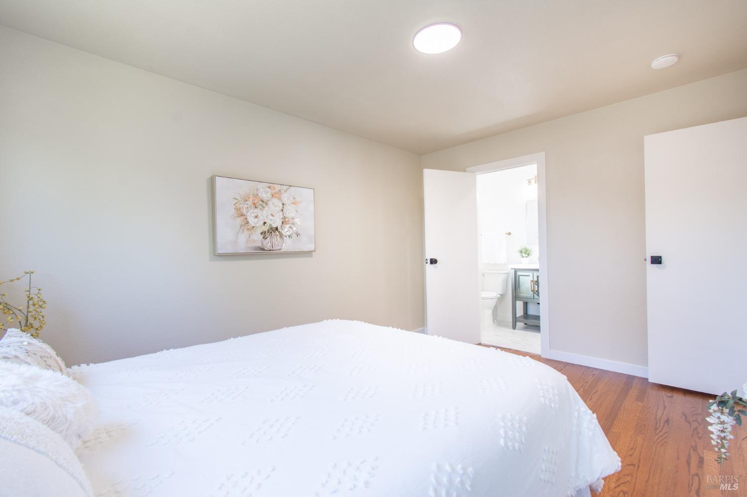 Detail Gallery Image 26 of 37 For 129 E Hemlock St, Vacaville,  CA 95688 - 3 Beds | 2 Baths