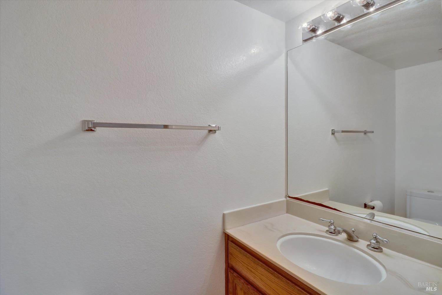 Detail Gallery Image 36 of 57 For 1437 Gateway Dr, Vallejo,  CA 94589 - 3 Beds | 2/1 Baths