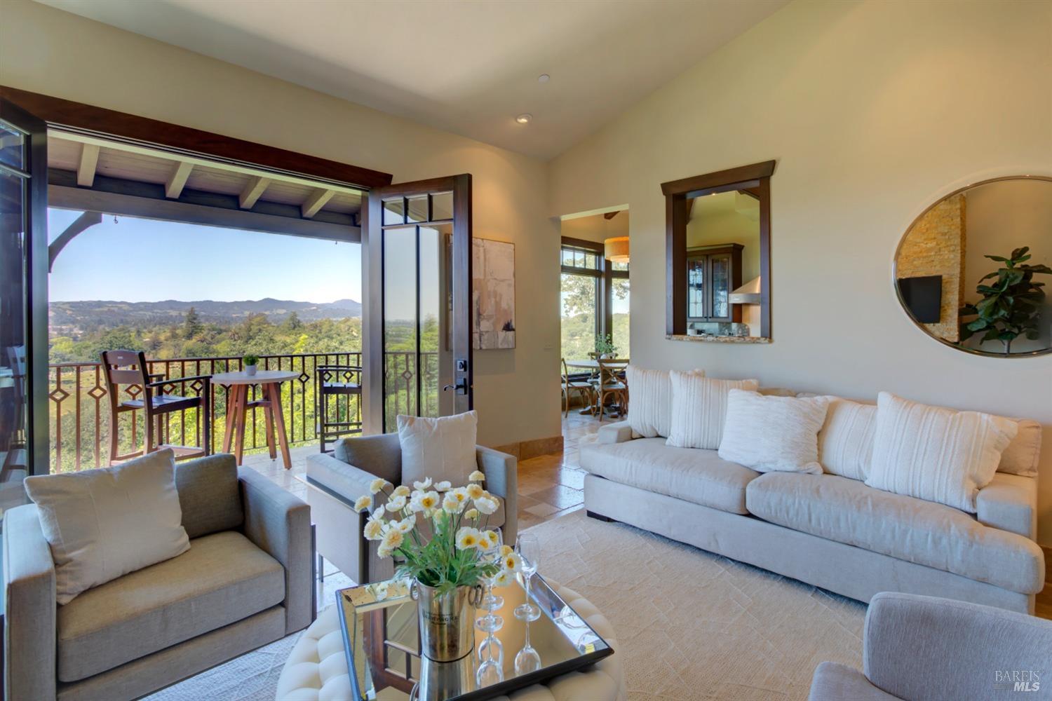 Detail Gallery Image 23 of 97 For 10 Pascale Ct, Napa,  CA 94558 - 4 Beds | 4/2 Baths