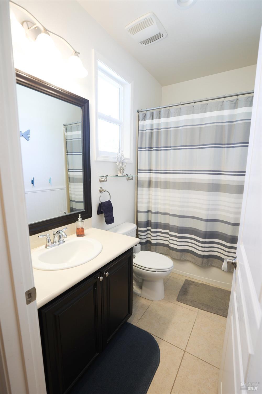 Detail Gallery Image 19 of 27 For 128 Atherton Loop, Aptos,  CA 95003 - 3 Beds | 2/1 Baths