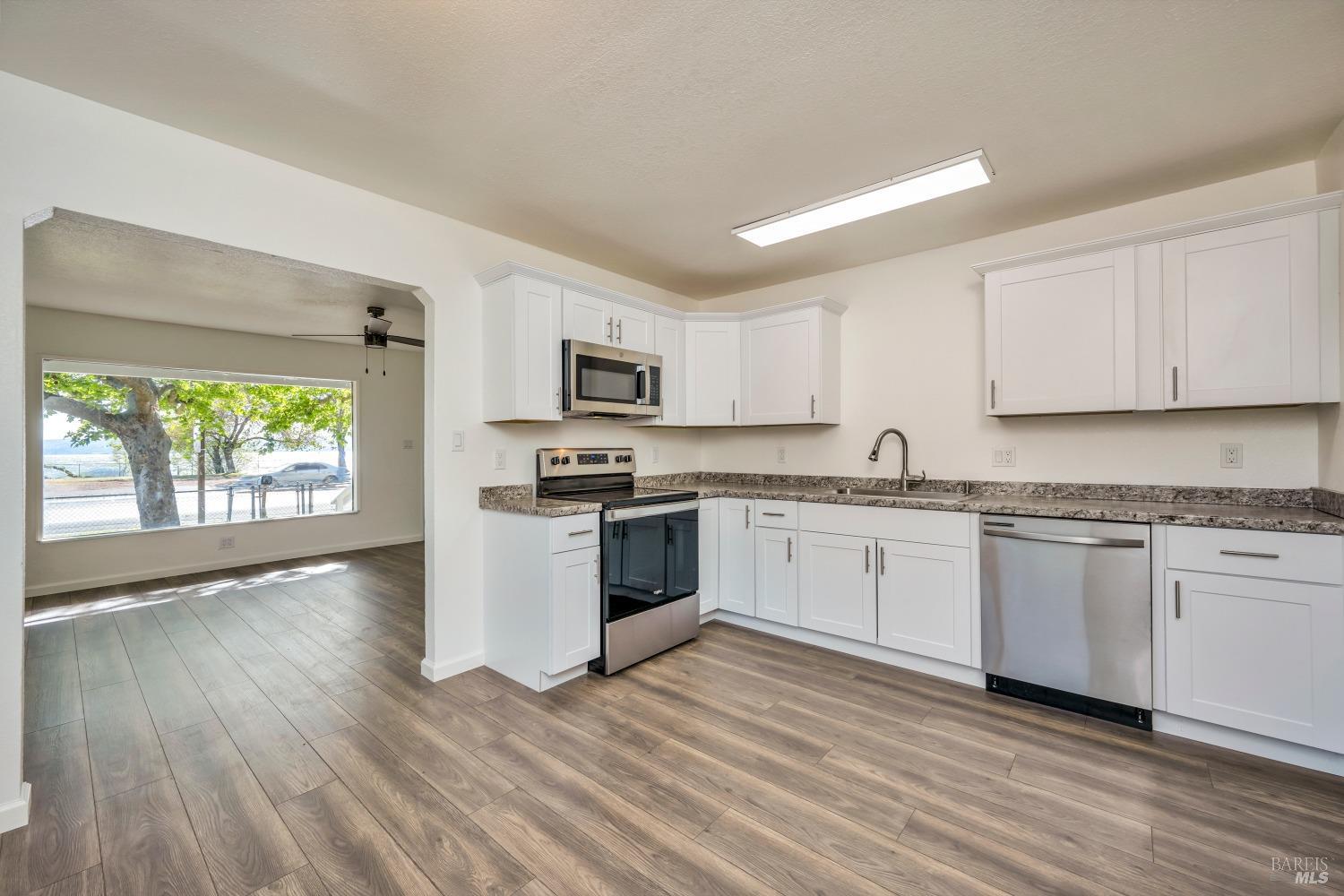 Detail Gallery Image 9 of 27 For 6340 E Highway 20 Unkn, Lucerne,  CA 95458 - 2 Beds | 1 Baths