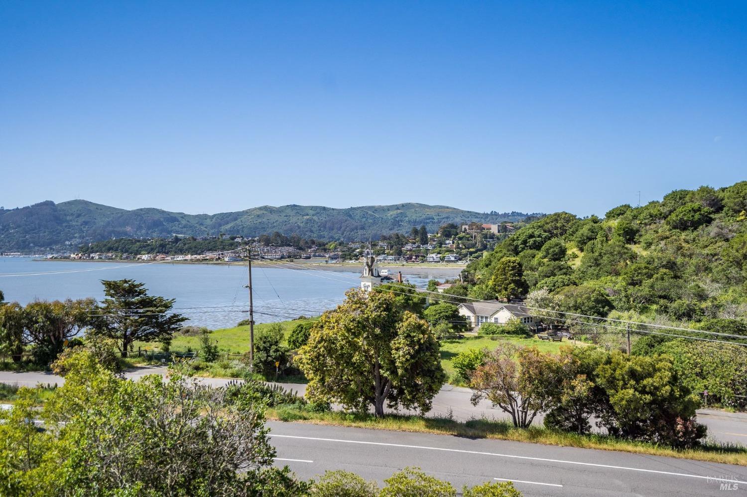 Detail Gallery Image 13 of 39 For 35 Andrew Dr #140,  Tiburon,  CA 94920 - 3 Beds | 2 Baths