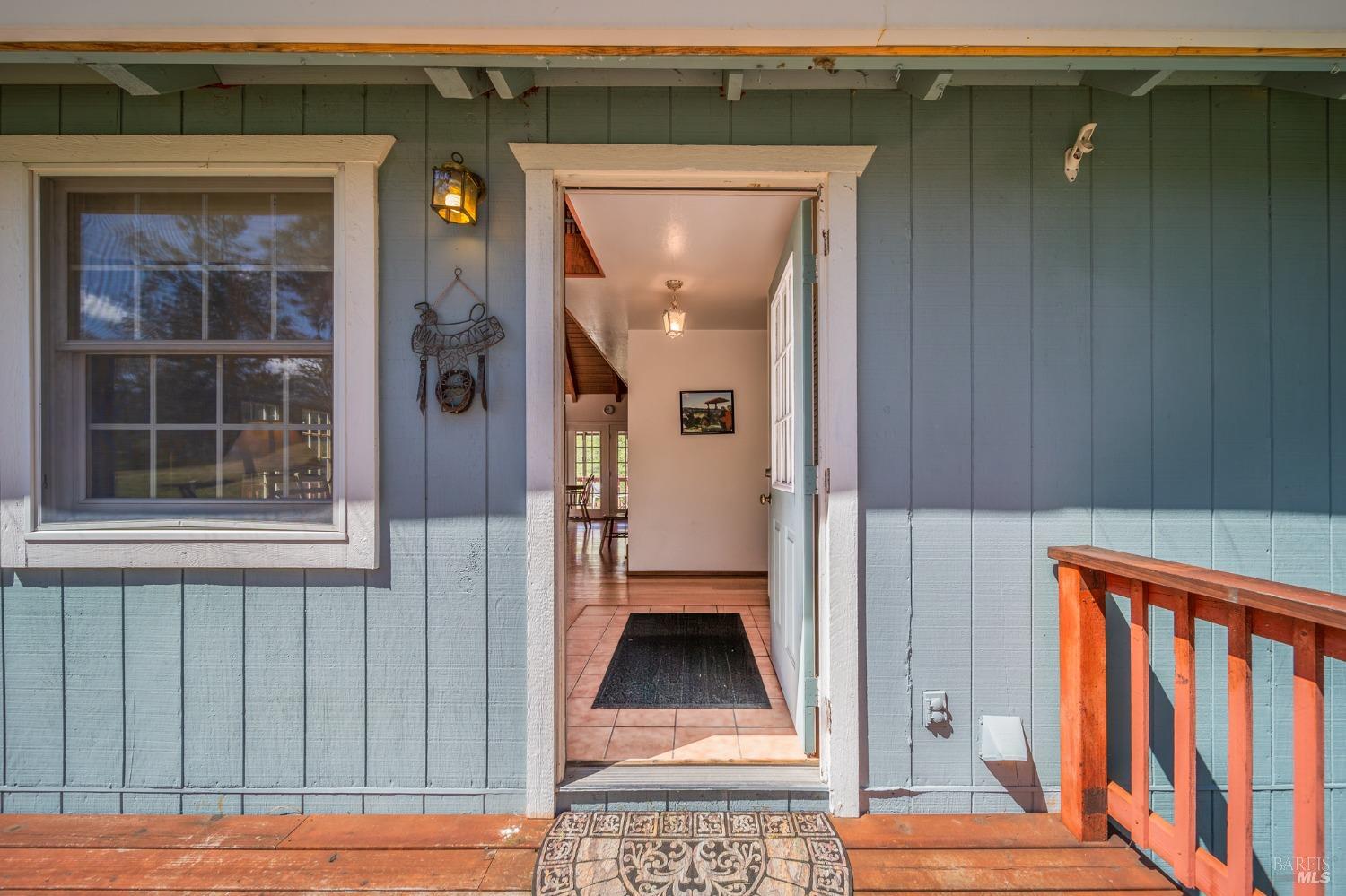 Detail Gallery Image 6 of 63 For 48600 Highway 101 Hwy, Laytonville,  CA 95454 - 3 Beds | 2 Baths