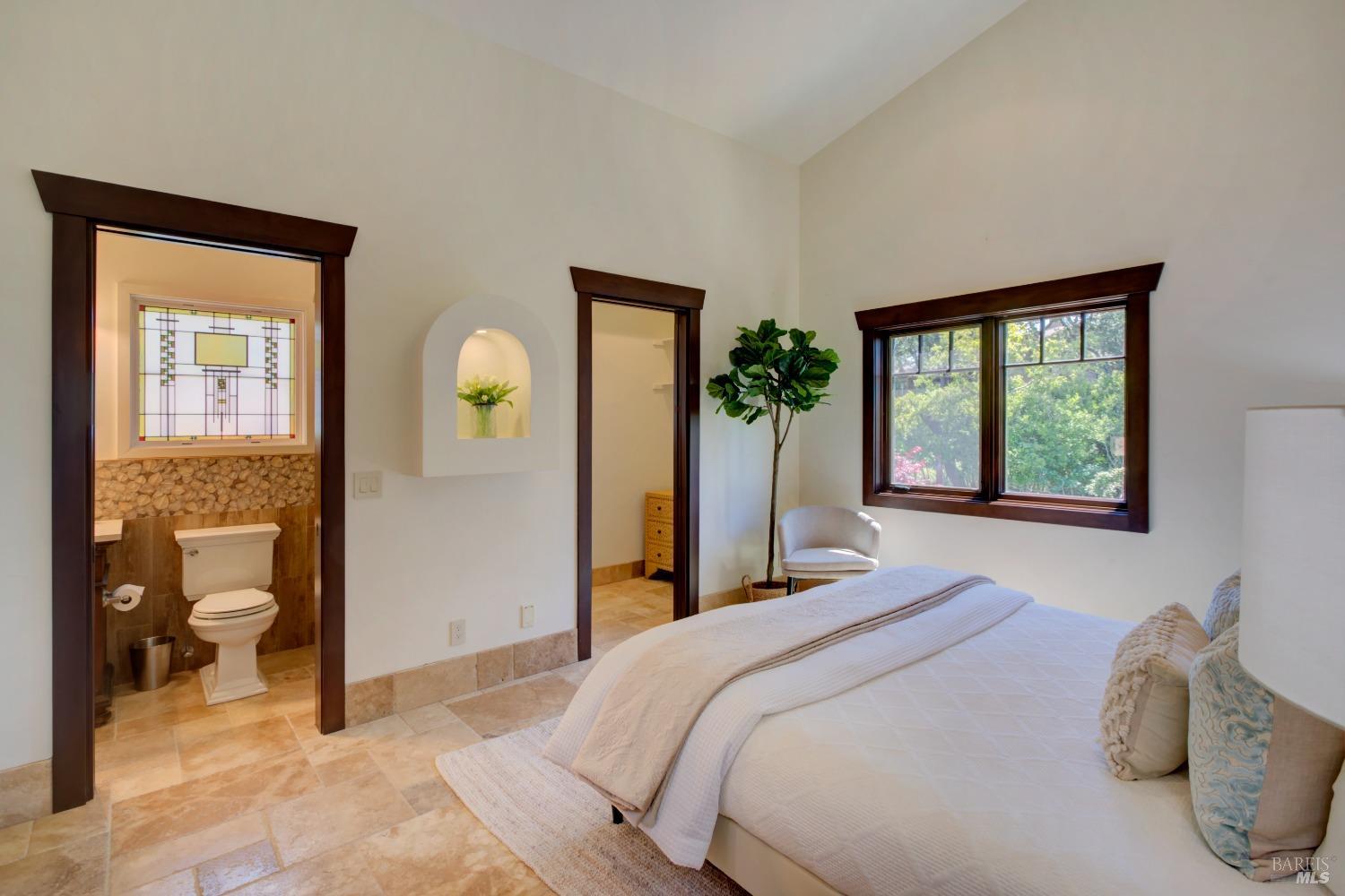 Detail Gallery Image 45 of 97 For 10 Pascale Ct, Napa,  CA 94558 - 4 Beds | 4/2 Baths