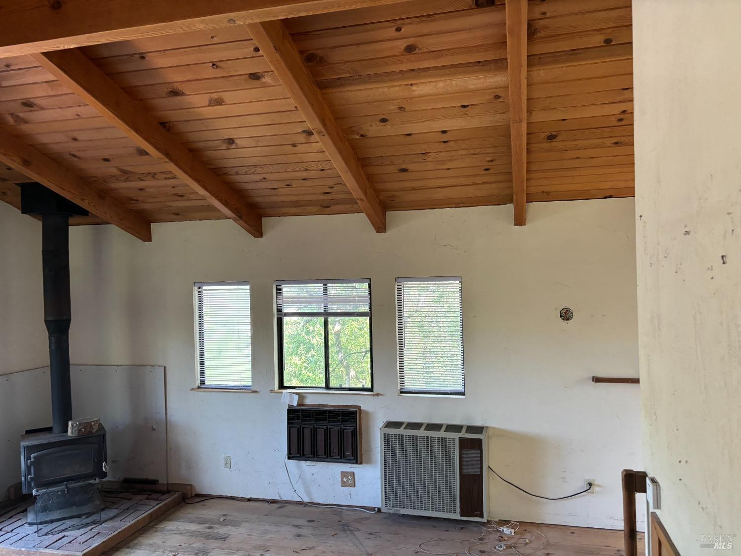 Detail Gallery Image 11 of 53 For 20225 Fort Ross Rd, Cazadero,  CA 95421 - 1 Beds | 2 Baths