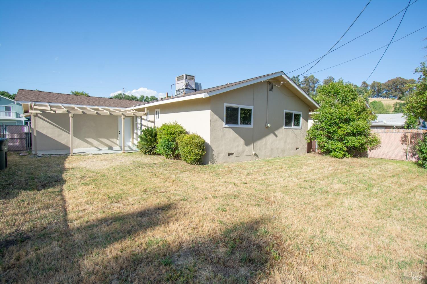 E Hemlock Street, Vacaville, California image 35