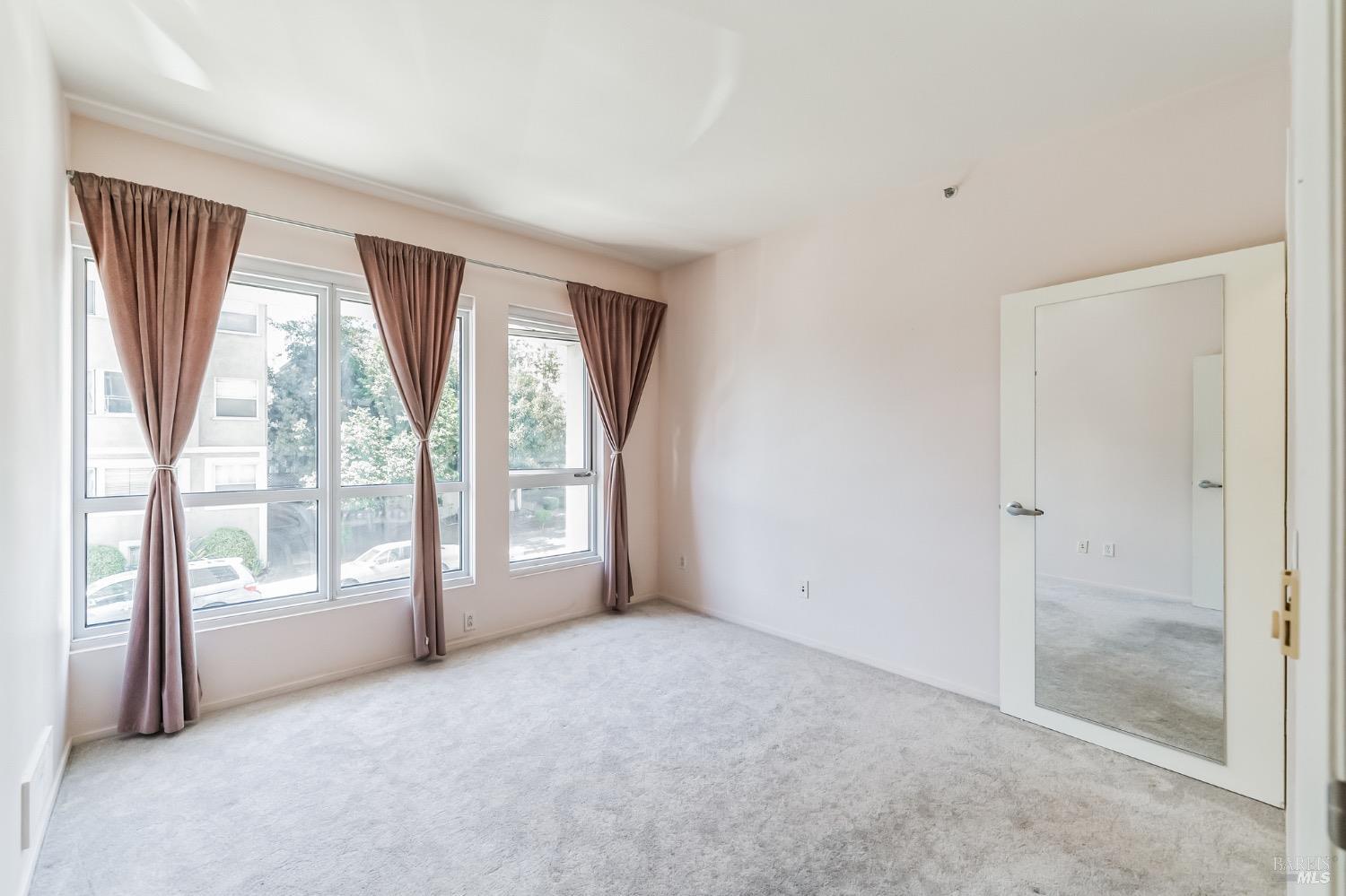 Detail Gallery Image 20 of 37 For 1 Lakeside Dr #206,  Oakland,  CA 94612 - 1 Beds | 1 Baths