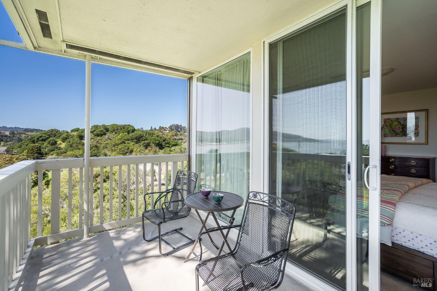 Detail Gallery Image 28 of 39 For 35 Andrew Dr #140,  Tiburon,  CA 94920 - 3 Beds | 2 Baths