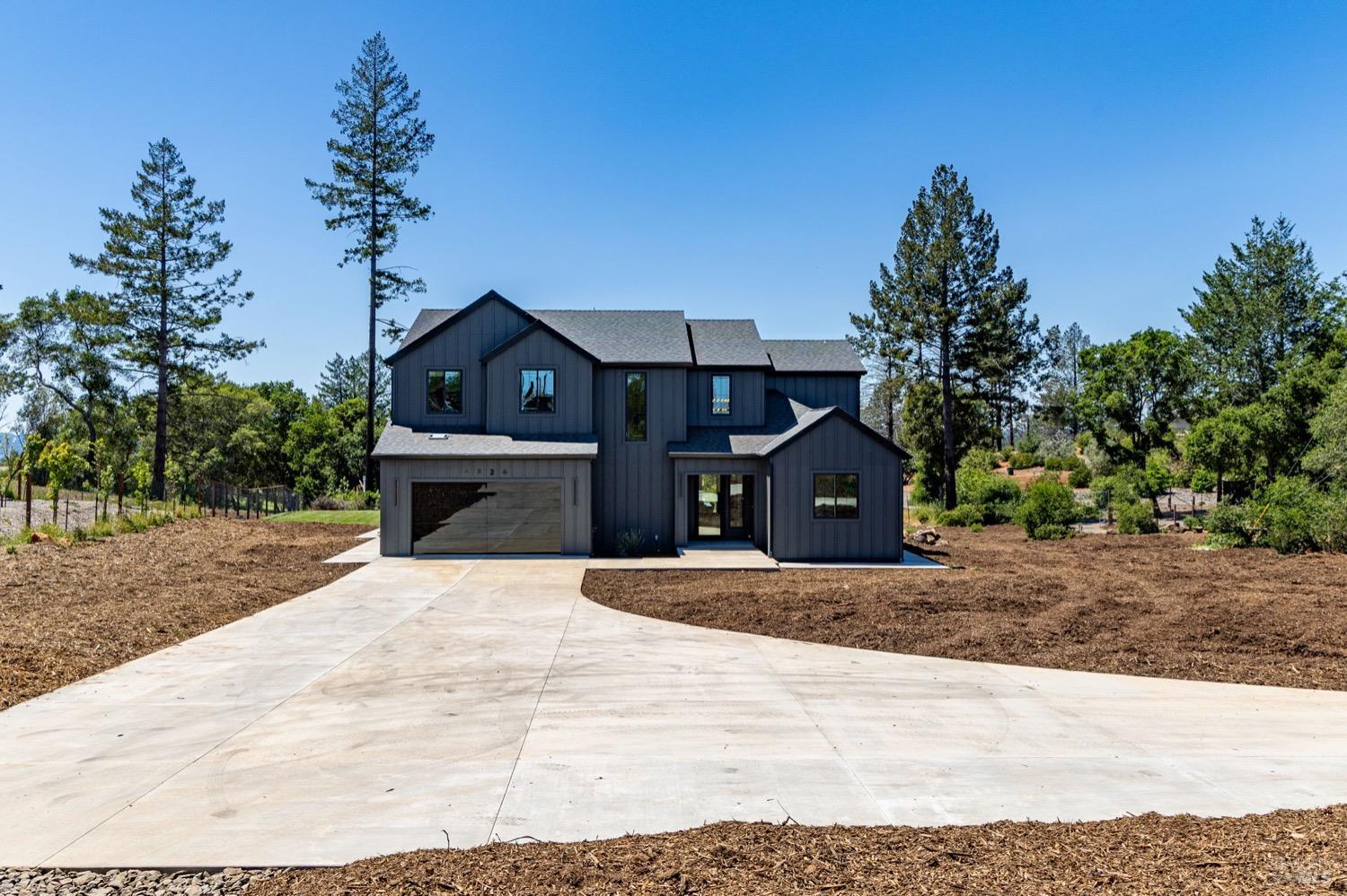 Detail Gallery Image 1 of 63 For 4324 Parker Hill Rd, Santa Rosa,  CA 95404 - 4 Beds | 3/1 Baths