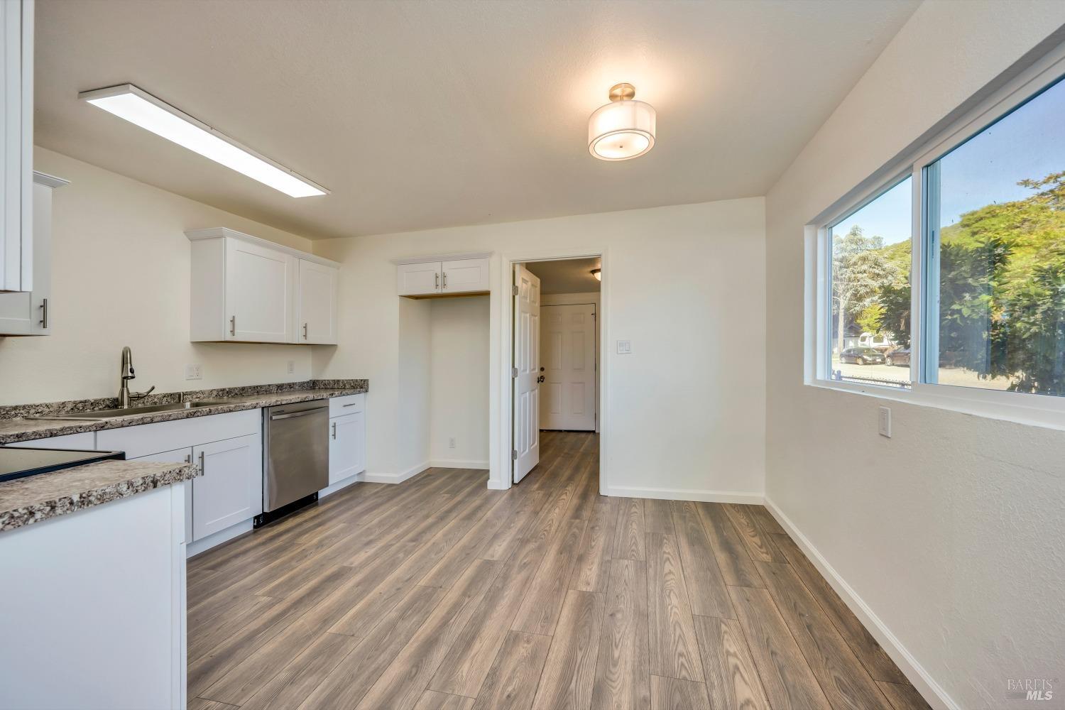 Detail Gallery Image 11 of 27 For 6340 E Highway 20 Unkn, Lucerne,  CA 95458 - 2 Beds | 1 Baths