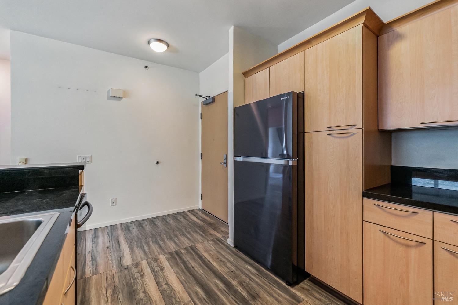 Detail Gallery Image 9 of 37 For 1 Lakeside Dr #206,  Oakland,  CA 94612 - 1 Beds | 1 Baths
