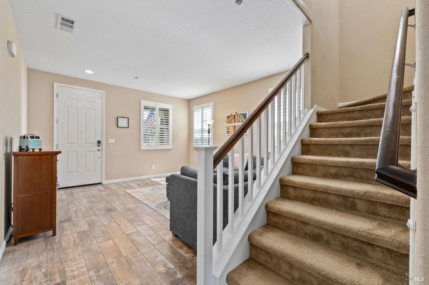 Detail Gallery Image 14 of 52 For 4532 Crimson Clover Dr, Fairfield,  CA 94534 - 4 Beds | 2/1 Baths