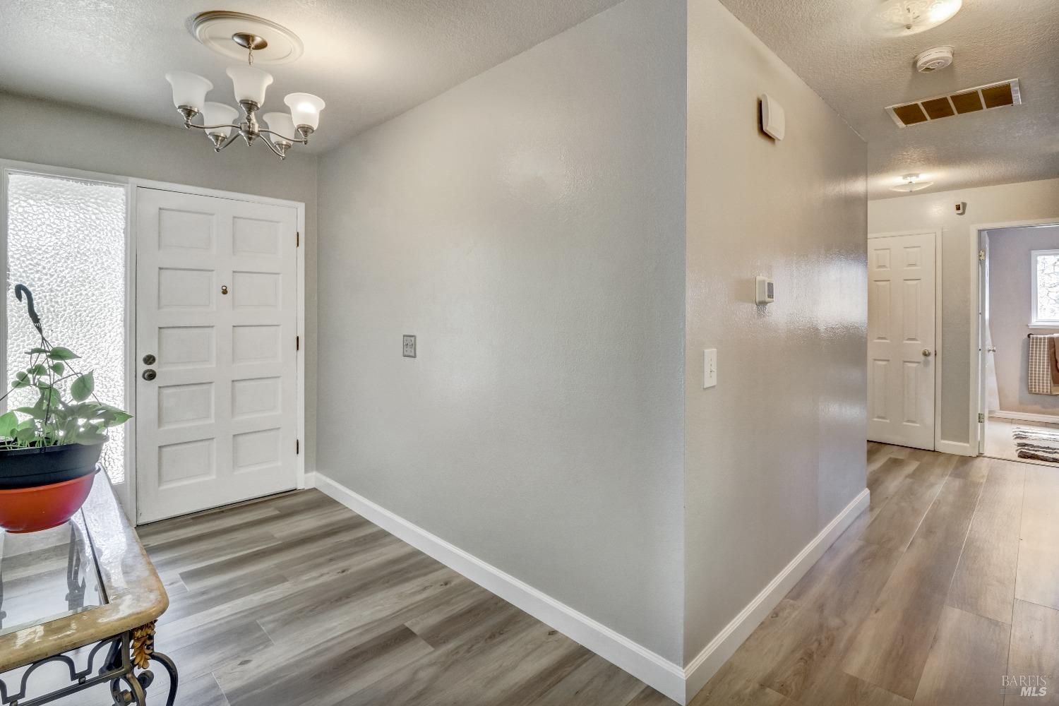 Detail Gallery Image 24 of 45 For 852 Coventry Ln, Fairfield,  CA 94533 - 4 Beds | 2 Baths