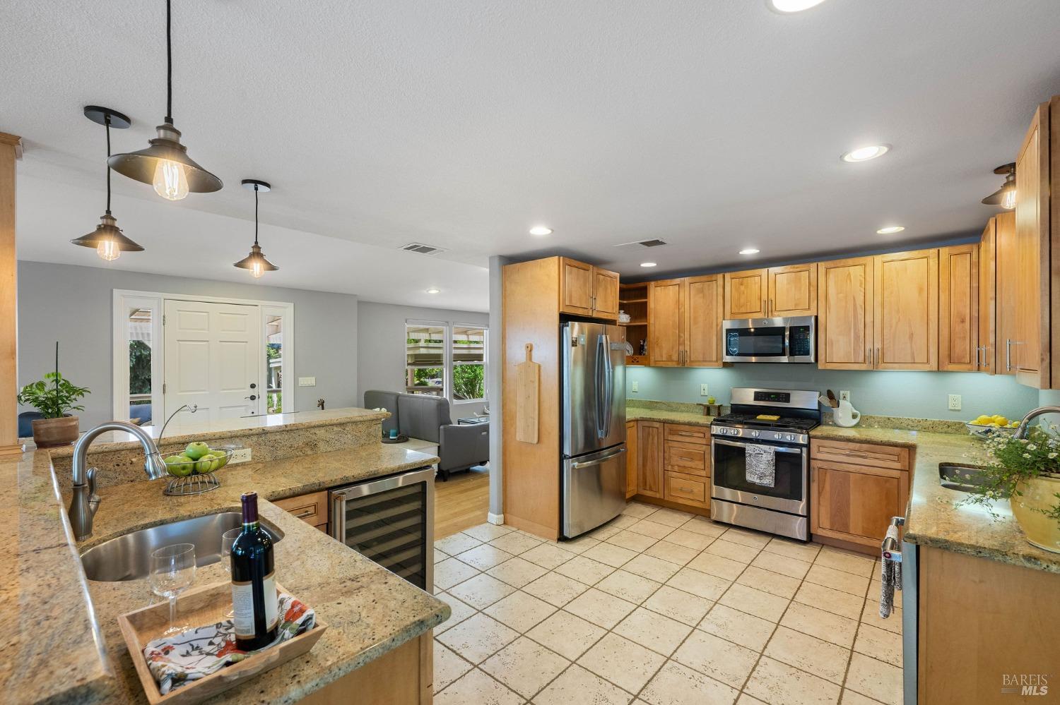 Detail Gallery Image 14 of 37 For 21 Los Robles Ct, Saint Helena,  CA 94574 - 2 Beds | 2 Baths