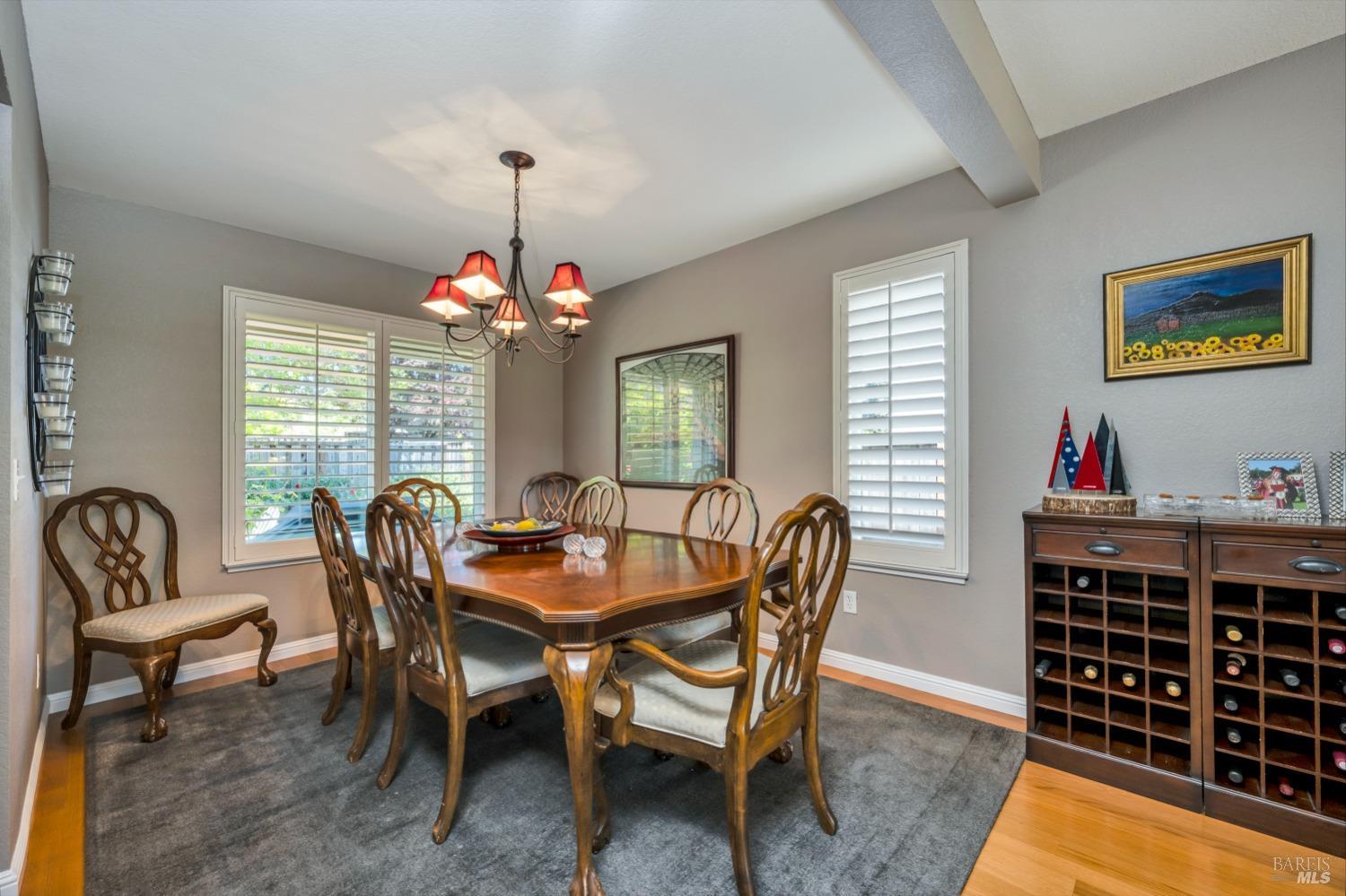 Detail Gallery Image 21 of 33 For 2103 Rosemary Ct, Petaluma,  CA 94954 - 3 Beds | 2/1 Baths