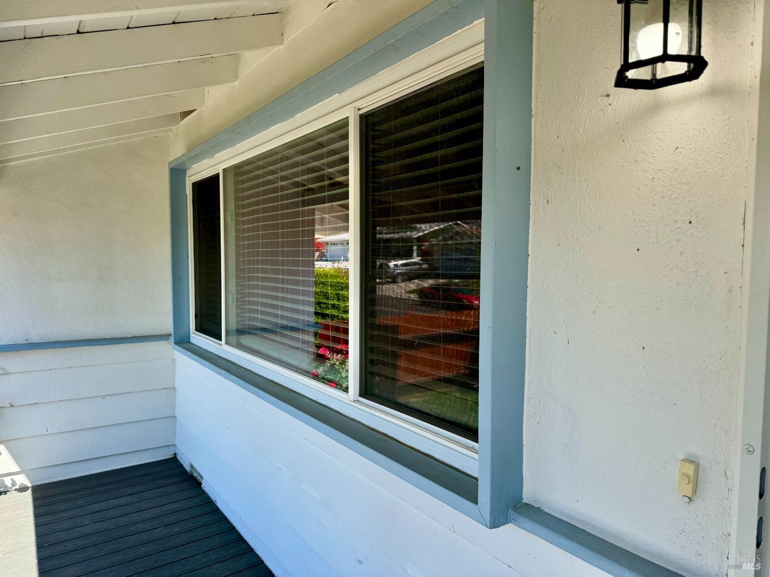 Detail Gallery Image 5 of 37 For 160 Highland Ave, Vacaville,  CA 95688 - 3 Beds | 2 Baths