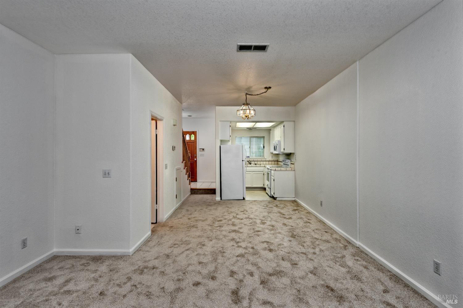 Detail Gallery Image 12 of 31 For 1257 Eardley Ave, Santa Rosa,  CA 95401 - 2 Beds | 1/1 Baths