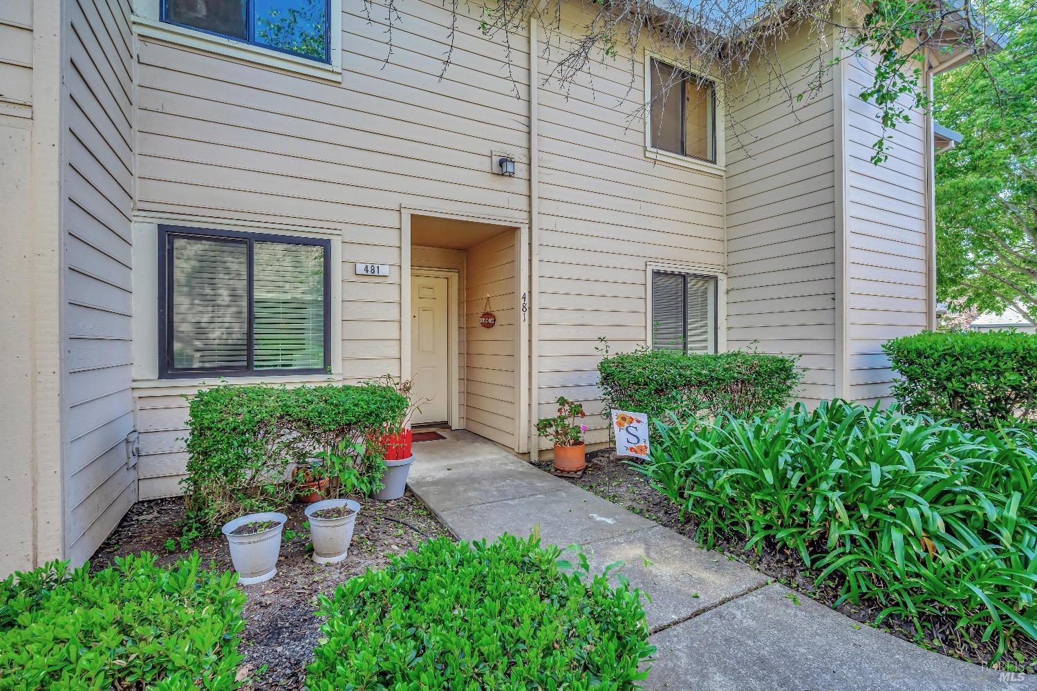 Detail Gallery Image 2 of 19 For 481 Mission Blvd #39,  Santa Rosa,  CA 95409 - 2 Beds | 2 Baths