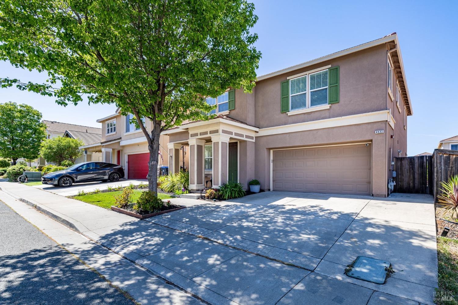 Detail Gallery Image 5 of 52 For 4532 Crimson Clover Dr, Fairfield,  CA 94534 - 4 Beds | 2/1 Baths