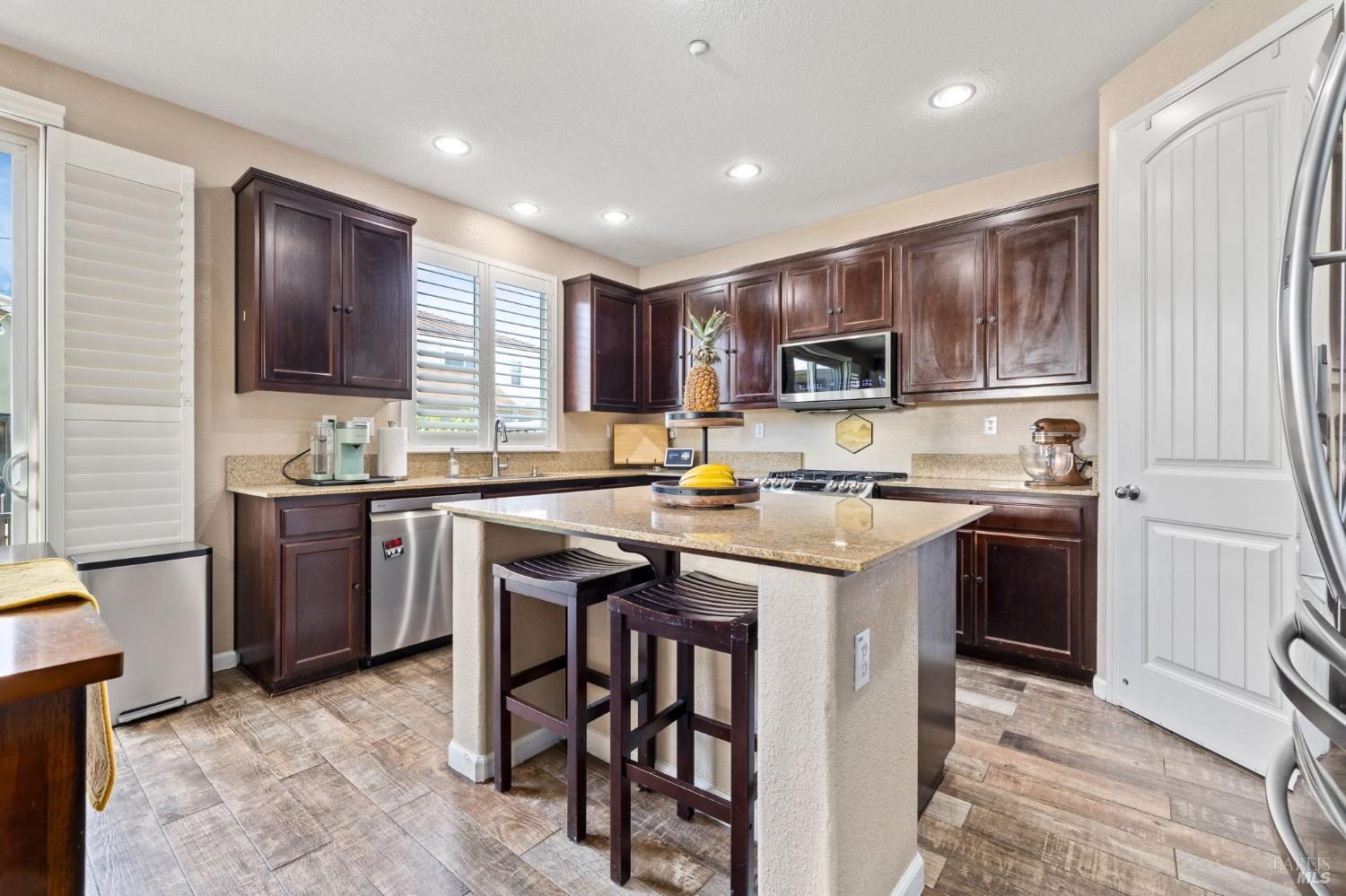 Detail Gallery Image 22 of 52 For 4532 Crimson Clover Dr, Fairfield,  CA 94534 - 4 Beds | 2/1 Baths