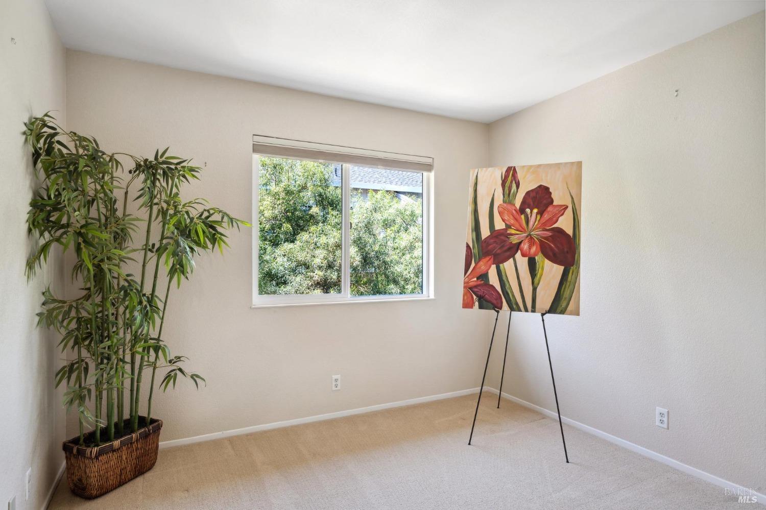 Detail Gallery Image 26 of 34 For 9 Pinewood Ln, Novato,  CA 94947 - 3 Beds | 2/1 Baths