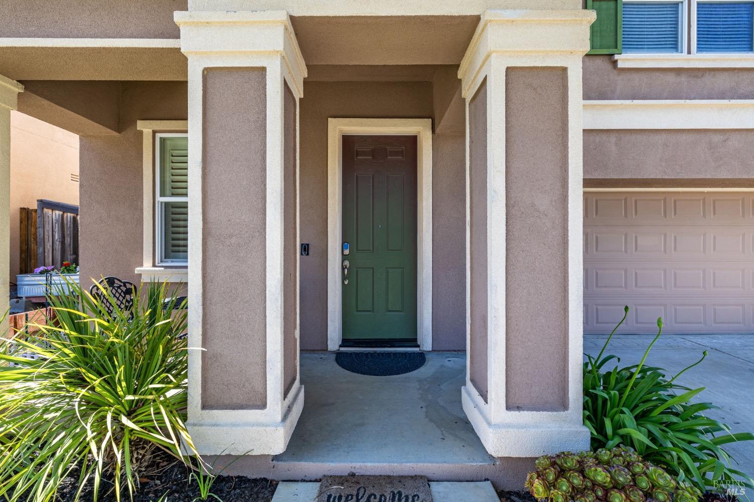 Detail Gallery Image 9 of 52 For 4532 Crimson Clover Dr, Fairfield,  CA 94534 - 4 Beds | 2/1 Baths