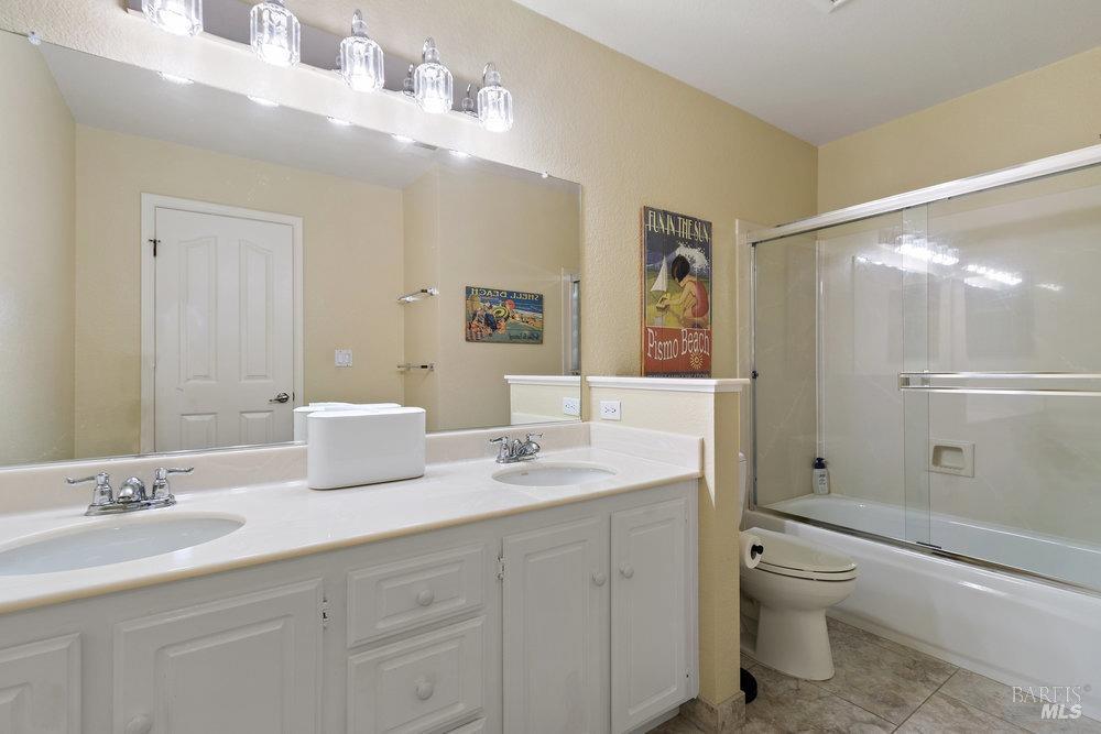 Detail Gallery Image 28 of 39 For 482 Panorama Dr, Benicia,  CA 94510 - 4 Beds | 2 Baths