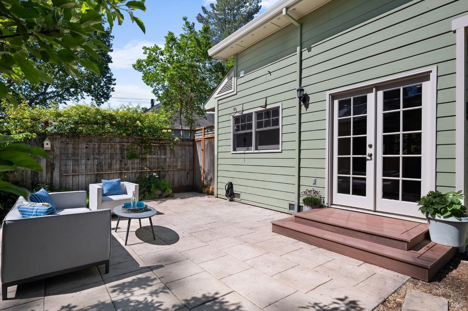 Detail Gallery Image 37 of 42 For 508 College St, Healdsburg,  CA 95448 - 4 Beds | 2 Baths