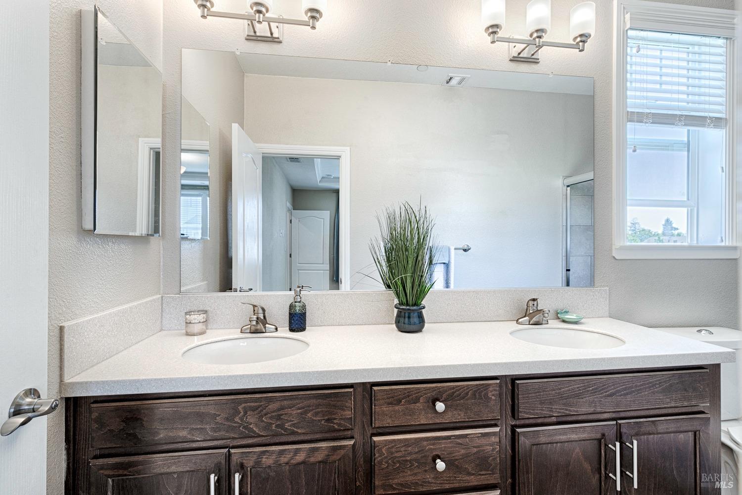 Detail Gallery Image 22 of 38 For 465 Miaterra Dr, Santa Rosa,  CA 95407 - 3 Beds | 2/1 Baths