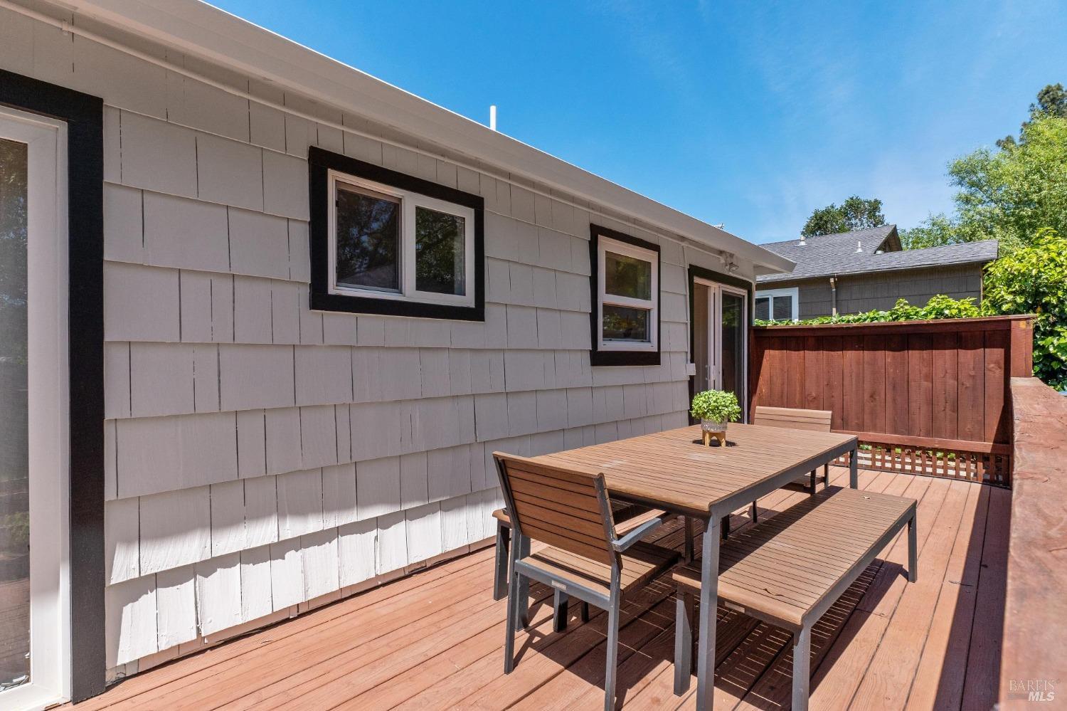 Detail Gallery Image 17 of 21 For 78 Nelson Ave, Mill Valley,  CA 94941 - 3 Beds | 2 Baths